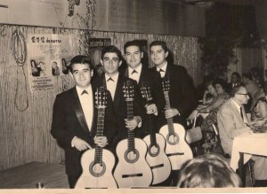 8 Guille Mur&uacute;a