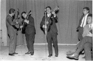 6 Guille Mur&uacute;a